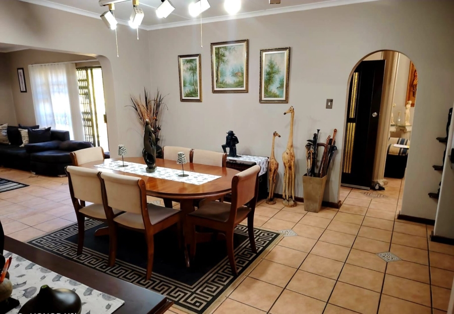 4 Bedroom Property for Sale in Beacon Bay Eastern Cape